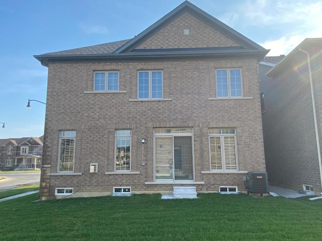537 Veterans Dr Brampton On L7A 0C4 Villa Esterno foto